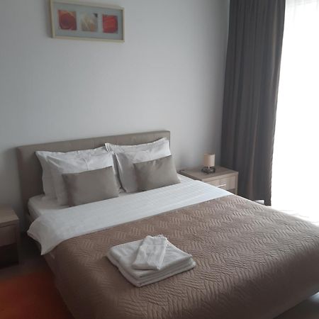 Apartament Marcel - Coresi Mall Braşov Esterno foto