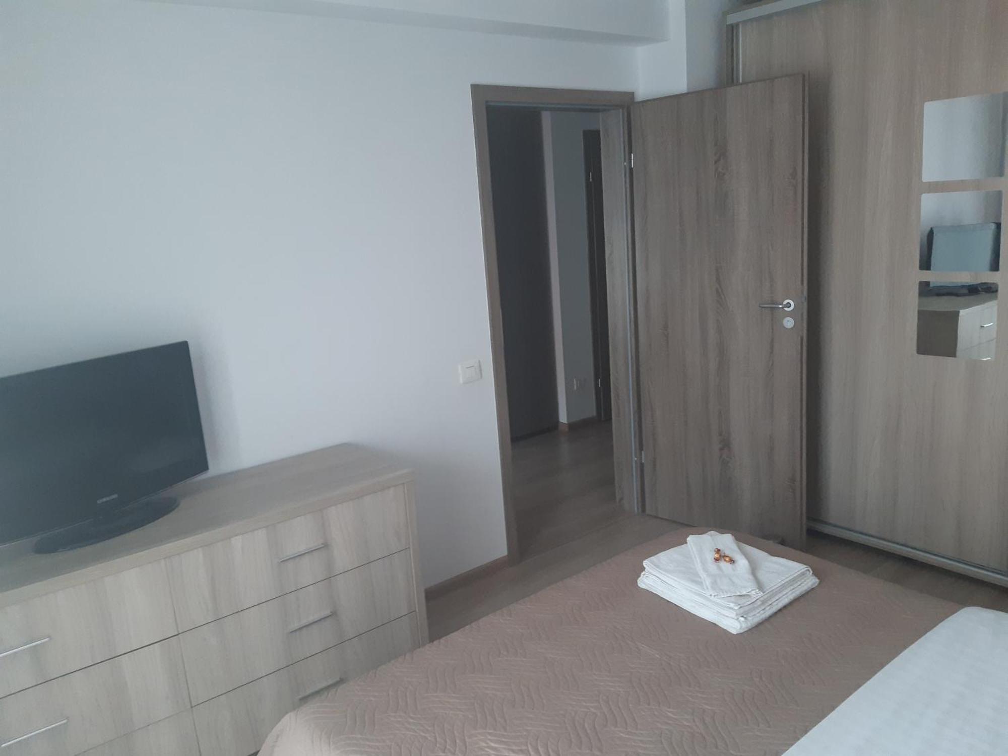 Apartament Marcel - Coresi Mall Braşov Esterno foto